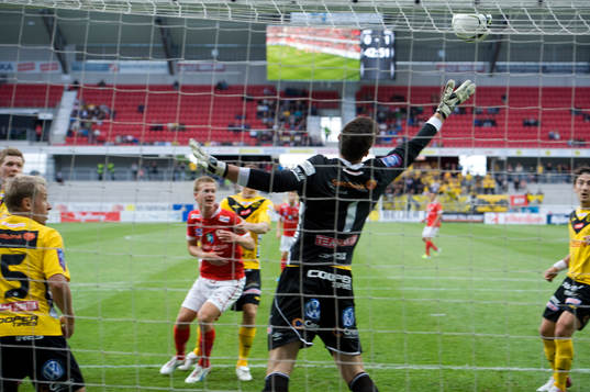 1-1, Daniel Mendes, Kalmar, målvakten Kevin Stuhr