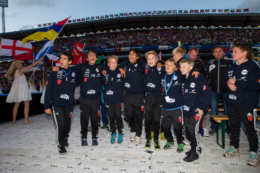 Fotboll, Gothia Cup, Invigning