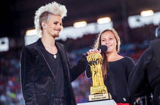 Fotboll, Gothia Cup, Invigning