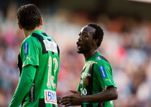 Reuben Ayarna skäller på Calum Angus, GAIS