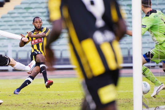 René Makondele, Häcken, 1-1