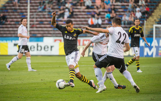Robin Quaison, AIK
