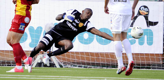 Dwayne Miller, målvakt. Syrianska