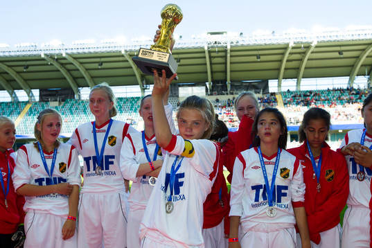 F14, final, Vasalund - Bergdalen. Silver till Vasalund
