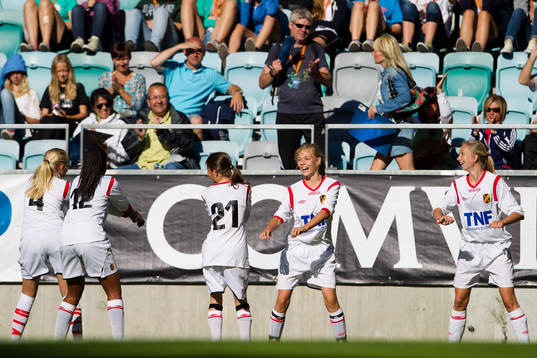 F14, final, Vasalunds - Bergdalen. Jubel