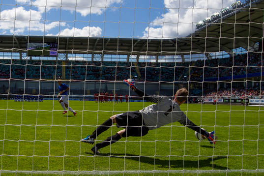 P16, final, Paris FC, Frankrike - Cruzeiro, Brasilien.