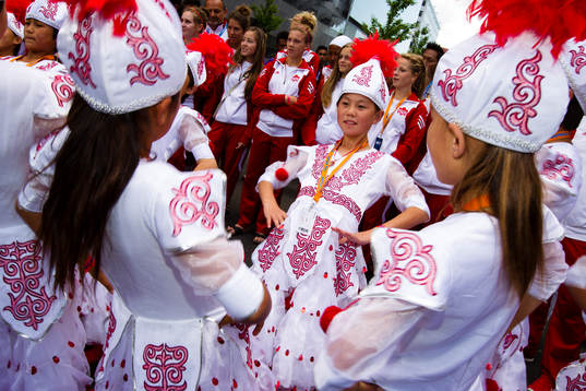 Darlington från Kanada möter Xin Jiang från Kina