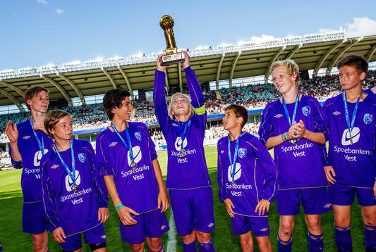 P14, final, Fyllingsdalen 1, Norge - Chivas Guadalajara,