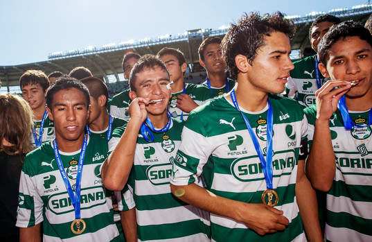 P17, Tipselit, final, Djurgården - Santos Laguna, Mexiko.