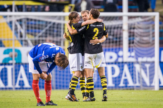 Jubel i AIK på slutsignal