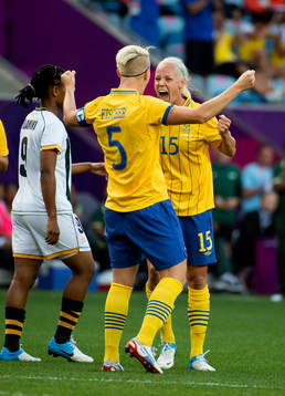 Caroline Seger, Sverige jubel med Nilla Fischer