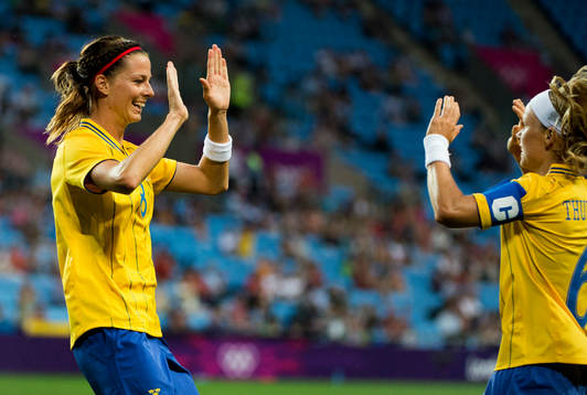 Lotta Schelin, Sverige gör 4-1, Sara Thunebro, jubel