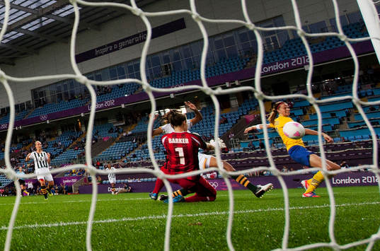 Lotta Schelin, Sverige gör 4-1
