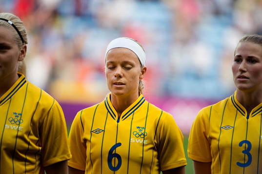 Sara Thunebro, Sverige samlar sig innan match