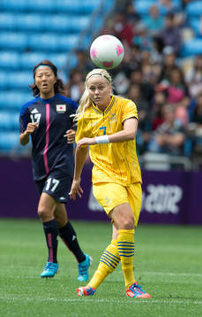 Lisa Dahlkvist, Sverige