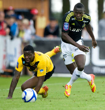 Lalawele Atakora, AIK, och Dominique Kivuvu, Mjällby