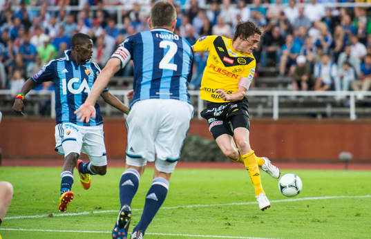Lasse Nilsson, Elfsborg har målchans, klackar och missar