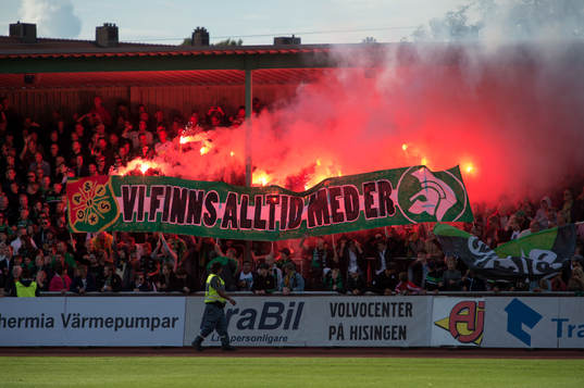Gaisklacken tänder bengaler innan matchen