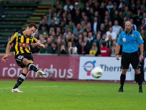 Martin Ericsson, Häcken, sätter 2-1 på straff