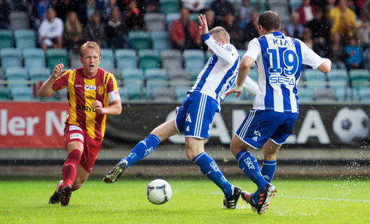Kjetil Waehler, IFK Göteborg, missar målchans i början
