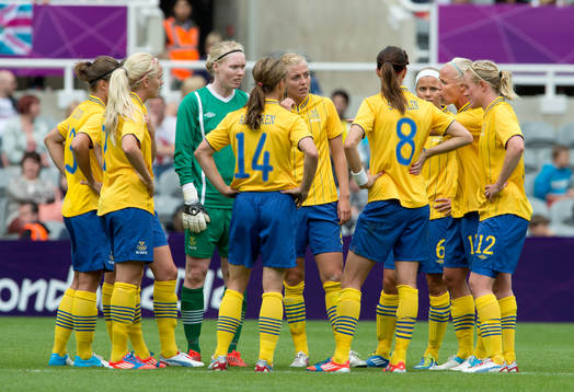 Caroline Seger, Sverige manar på sina lagkamrater i