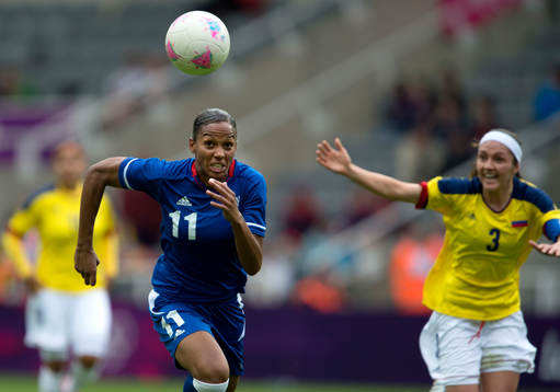 Marie Laure Delie, Frankrike och Liana Salazar, Colombia