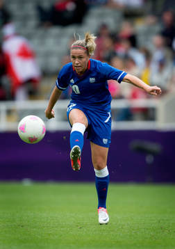 Camille Abily, Frankrike