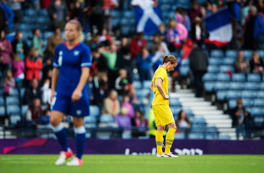 Kosovare Asllani, Sverige, deppar. Depp