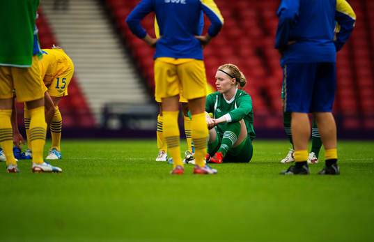 Hedvig Lindahl, målvakt, Sverige, deppar. Depp