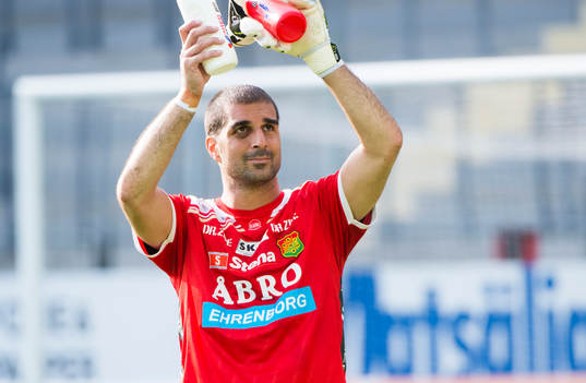 Dime Jankulovski, målvakt Gais tackar publiken