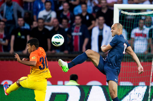 Situationen som leder till 2-0 straffen, Rafinha Alcantara,