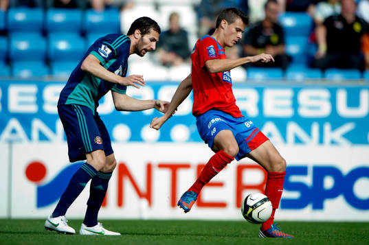 Carlos Cuéllar, Sunderland, Ben Acheampong, Helsingborg