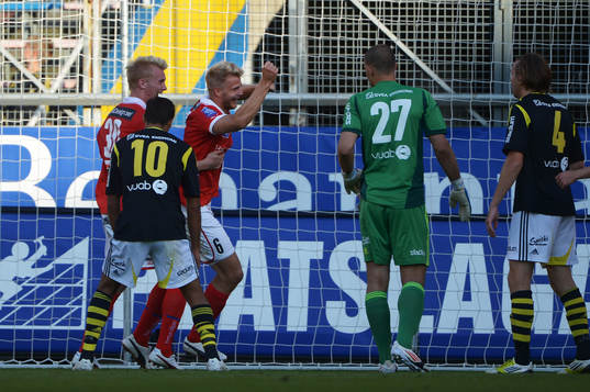Paulus Arajuuri, Kalmar jubel