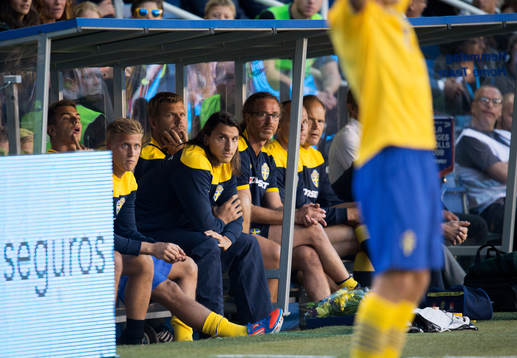 Zlatan Ibrahimovic satt på bänken