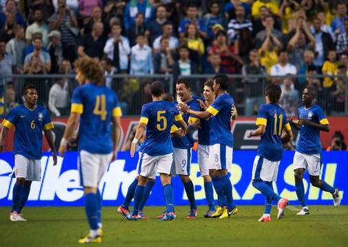 Leandro Damiao, Brasilien, gör 1-0, jubel