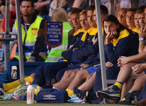 Zlatan Ibrahimovic, Sverige sitter på bänken