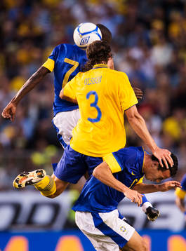 Ramires och Leandro Damiao, Brasilien, utmanas av Jonas