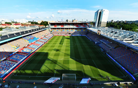 Översiktsbild över Råsunda stadion innan publikinsläppet