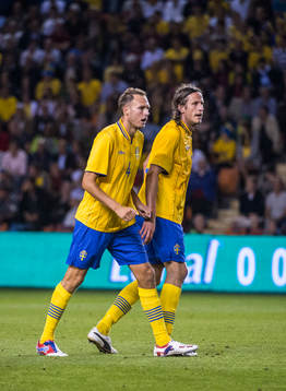 Mittbackarna Andreas Granqvist och Jonas Olsson