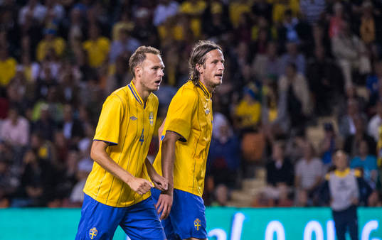 Mittbackarna Andreas Granqvist och Jonas Olsson