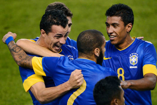 Leandro Damiao, Brasilien jubel 1-0