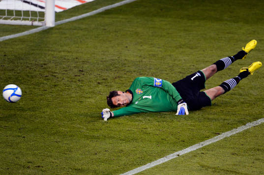 Andreas Isaksson, målvakt, Sverige