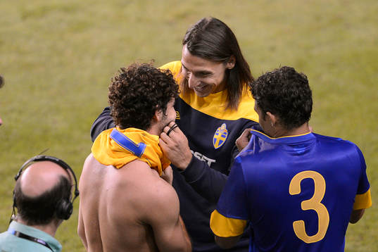 Zlatan Ibrahimovic, Sverige samtalar med sin blivande