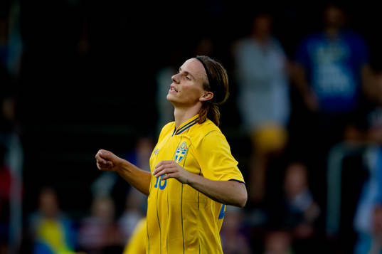 Niklas Hult, Sverige