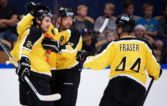 Jonathan Ferland, Vienna Capitals, jubel 0-1