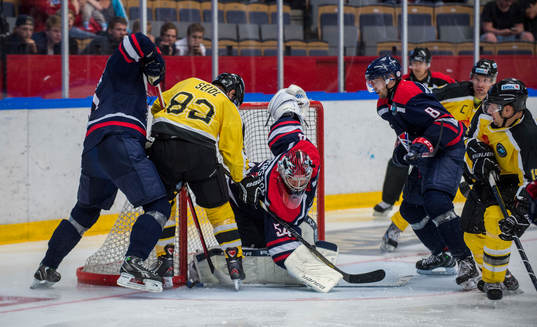 Mario Seidl, Vienna Capitals pressar Andreas Andersson,