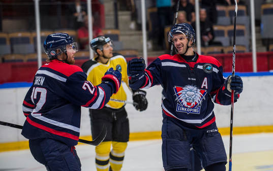Robin Figren och Sebastian Kalrsson, Linköping jublar