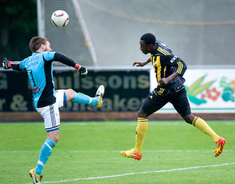 Bläddra bland fler bilder av Fotboll, division 3, Bromölla - IFK Hässleholm
