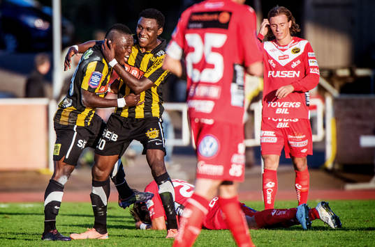 Waris Majeed, Dominic Chatto, Häcken, jubel. Stefan