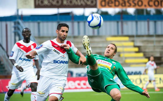 Bläddra bland fler bilder av Fotboll, Assyriska - Ljungskile